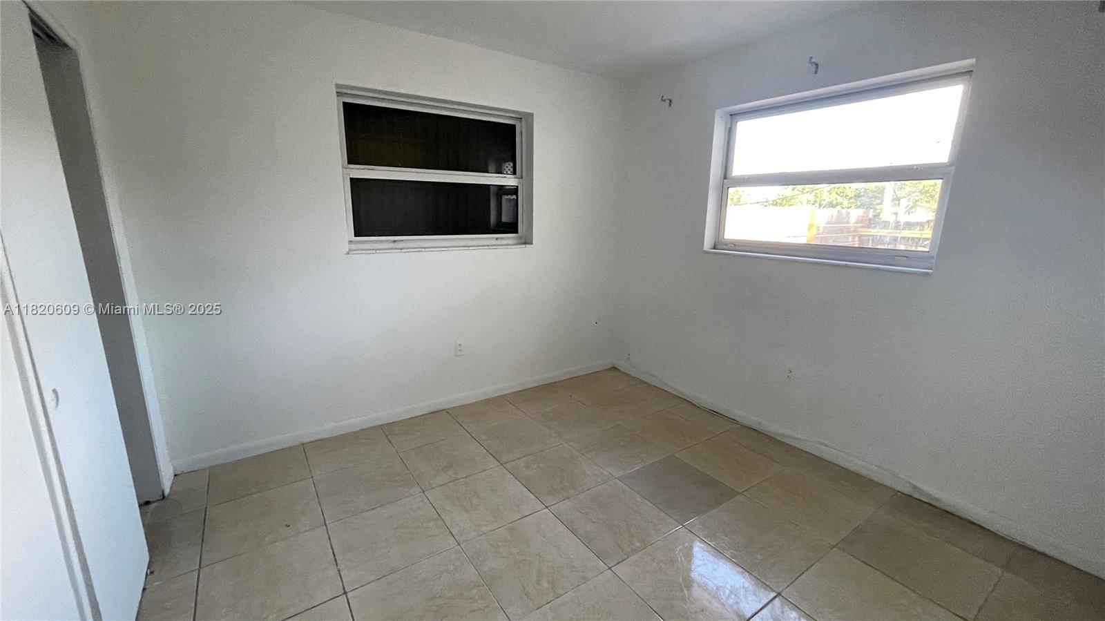 HOLLYWOOD BEACH HEIGHTS S - Residential Lease