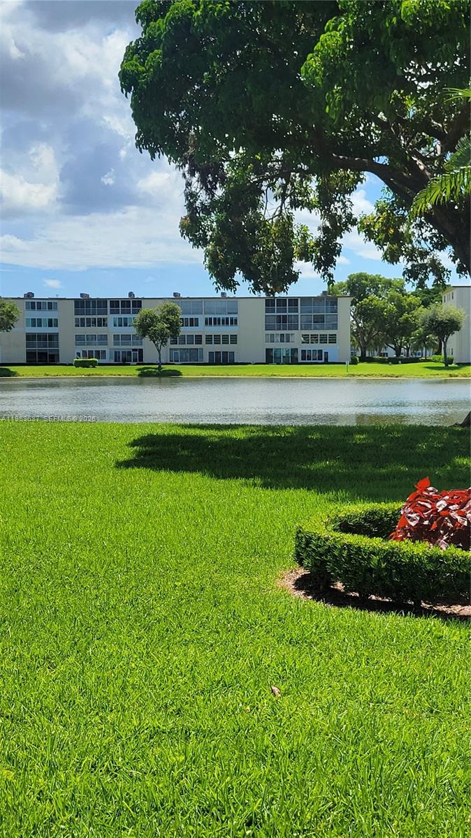 MANSFIELD AT CENTURY VILL - Residential