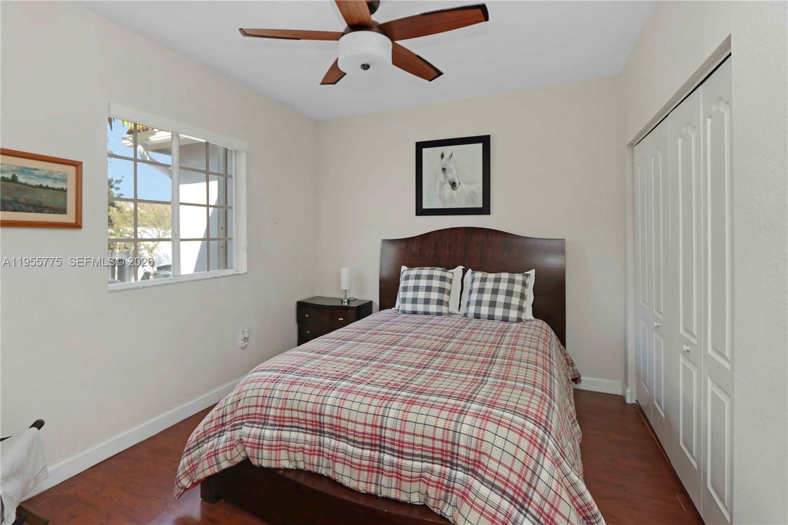 EMERALD LAKES - Residential