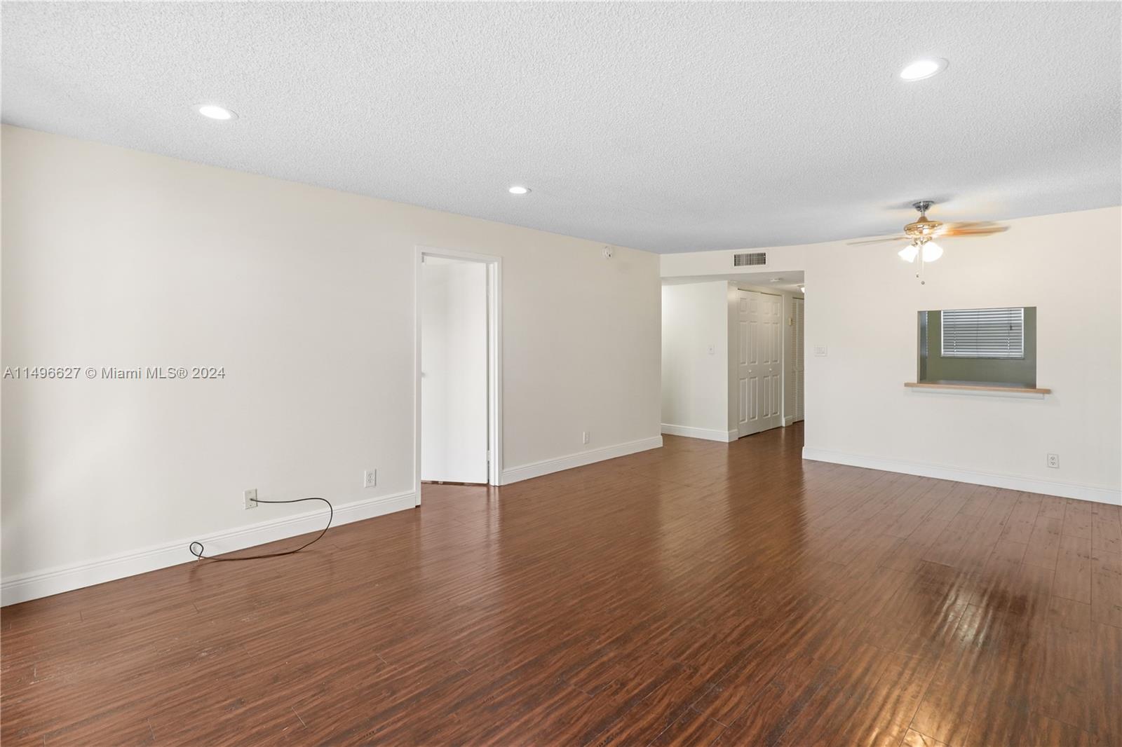 SANDS POINT CONDOMINIUM V - Residential Lease
