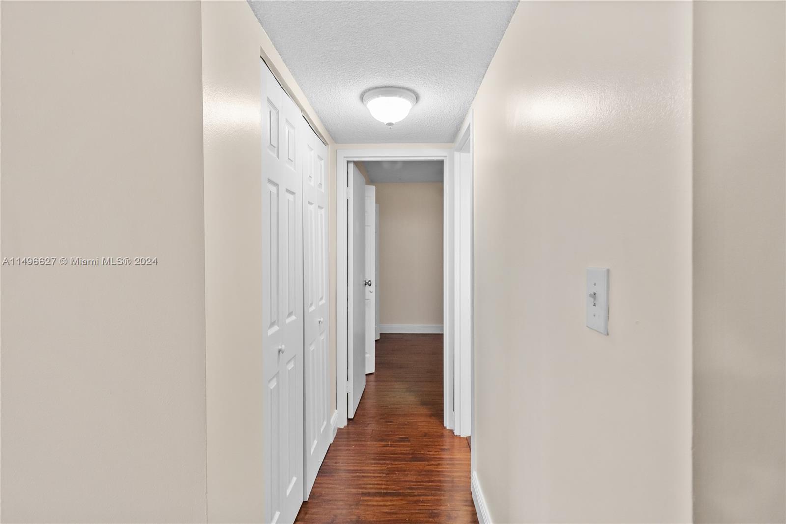 SANDS POINT CONDOMINIUM V - Residential Lease