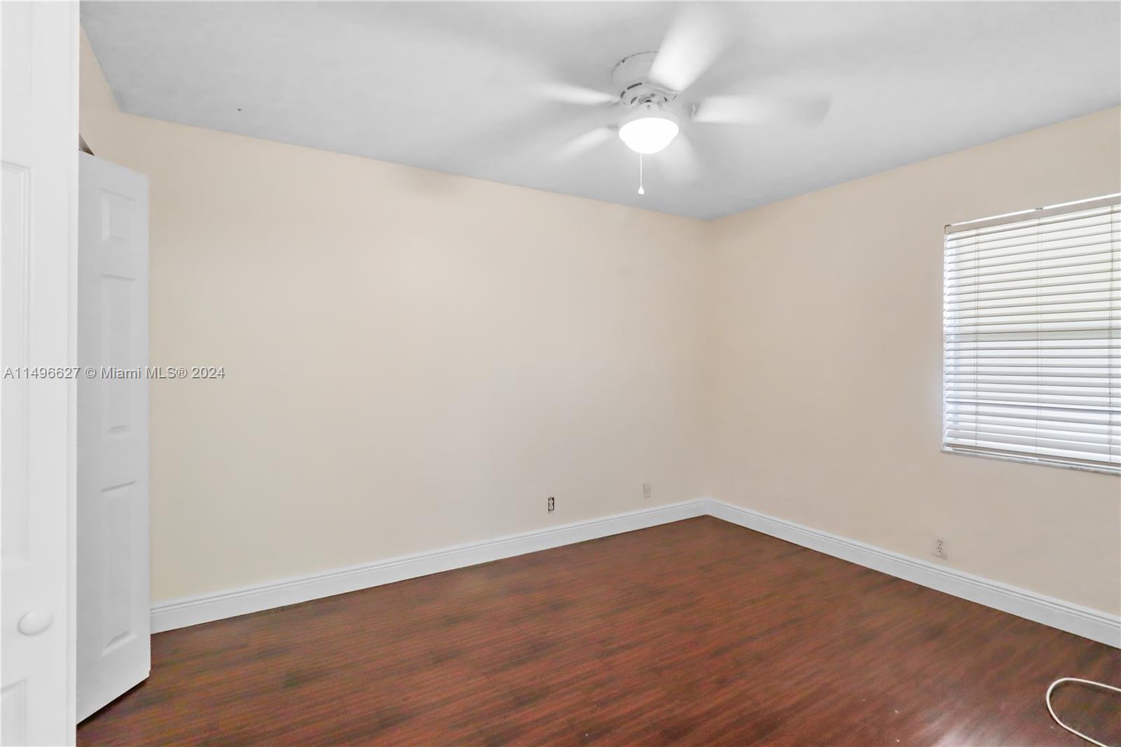 SANDS POINT CONDOMINIUM V - Residential Lease