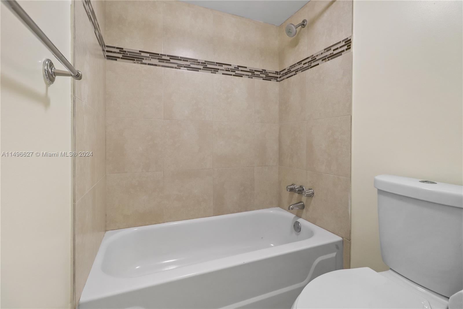 SANDS POINT CONDOMINIUM V - Residential Lease