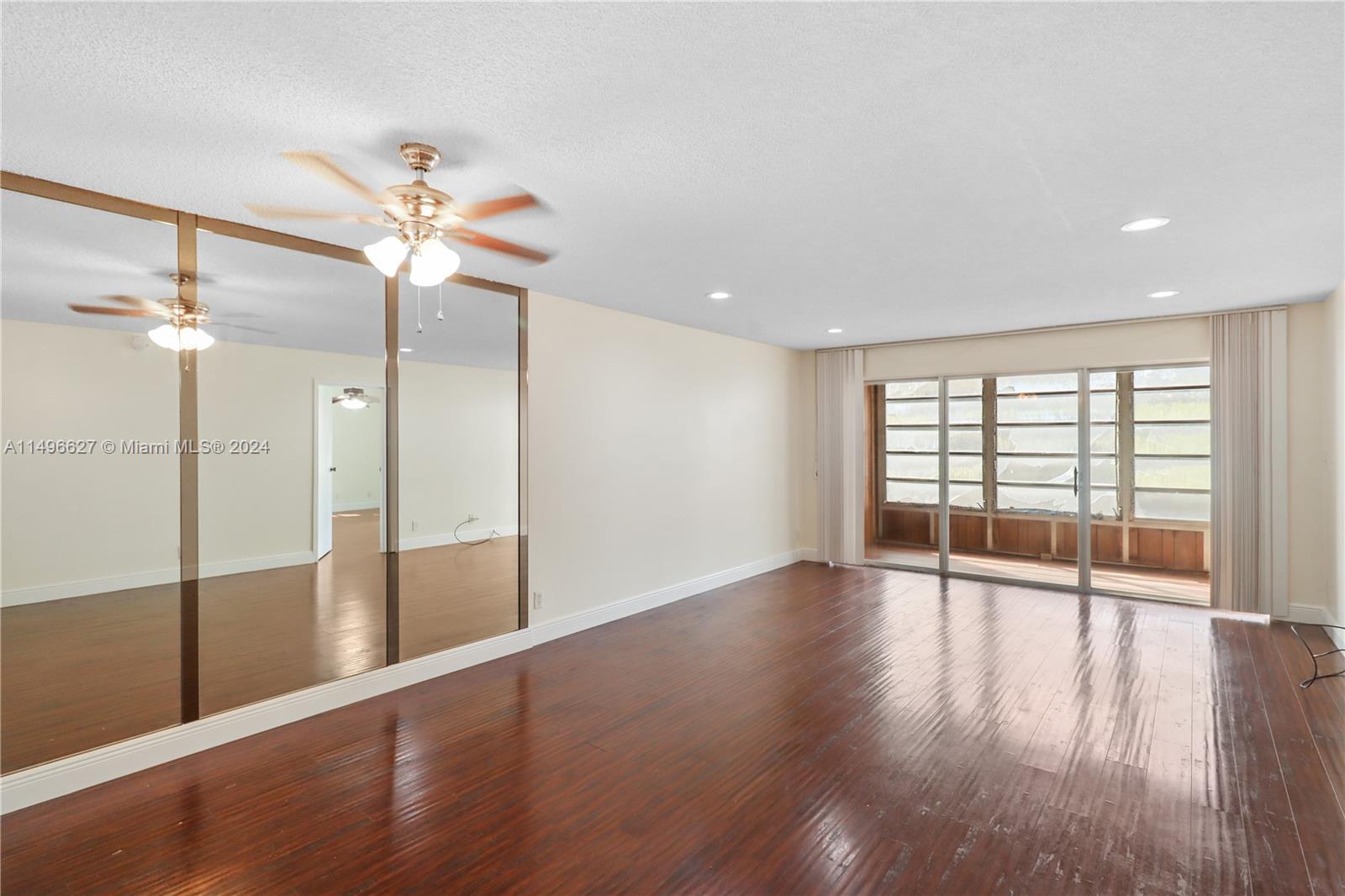 SANDS POINT CONDOMINIUM V - Residential Lease