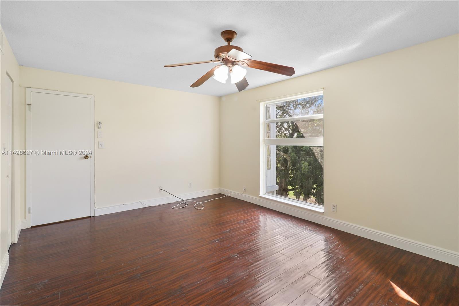SANDS POINT CONDOMINIUM V - Residential Lease