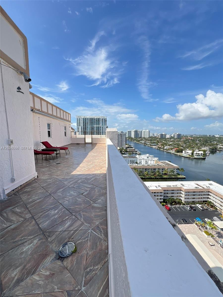 1865 S Ocean Drive 21A