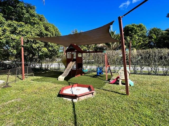 FULFORD BY THE SEA SEC U - Residential Lease