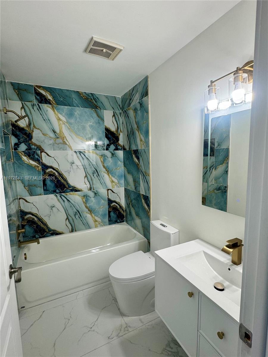 LUCERNE POINTE ONE,TWO,TH - Residential