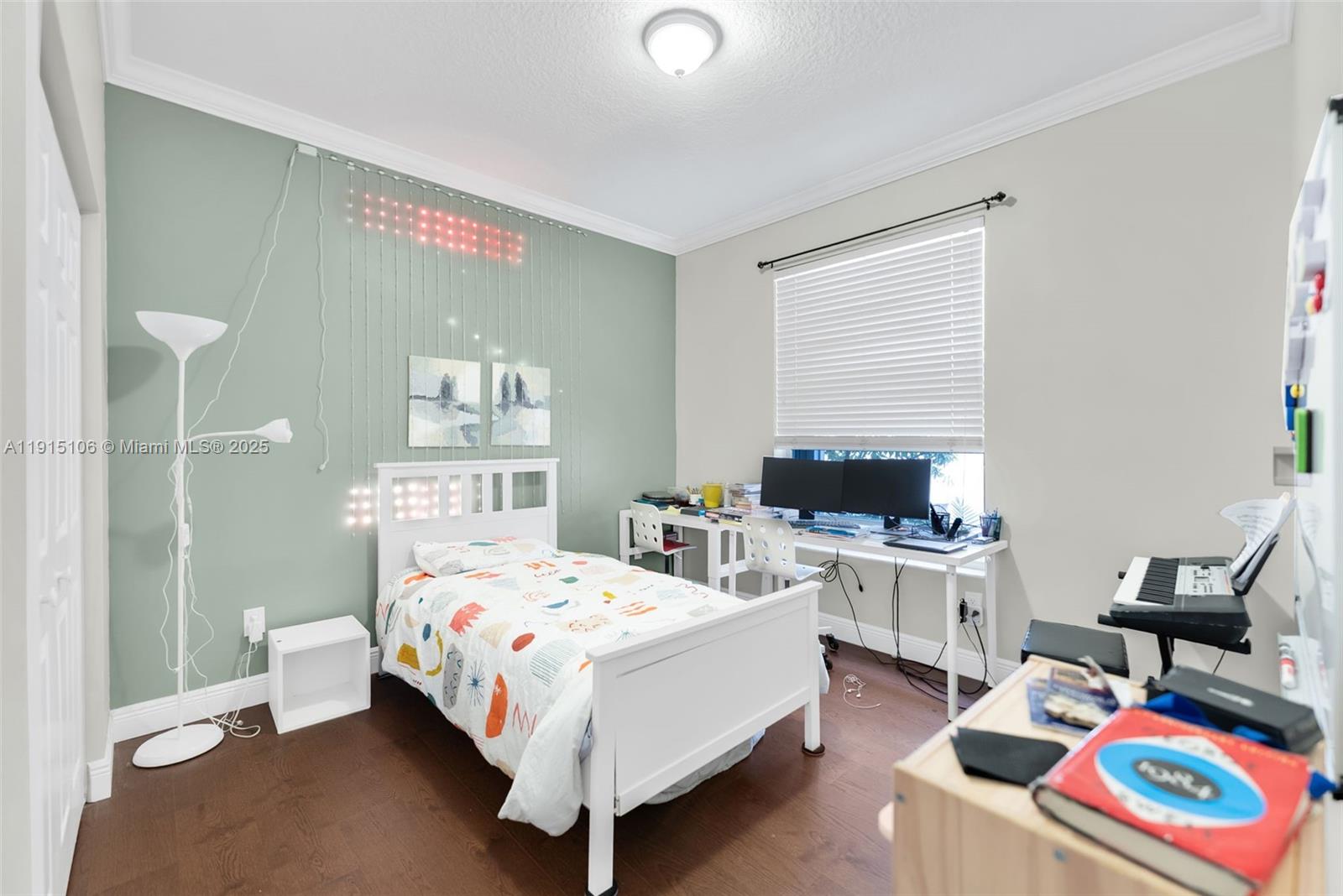 CYPRESS CAY - Residential Lease