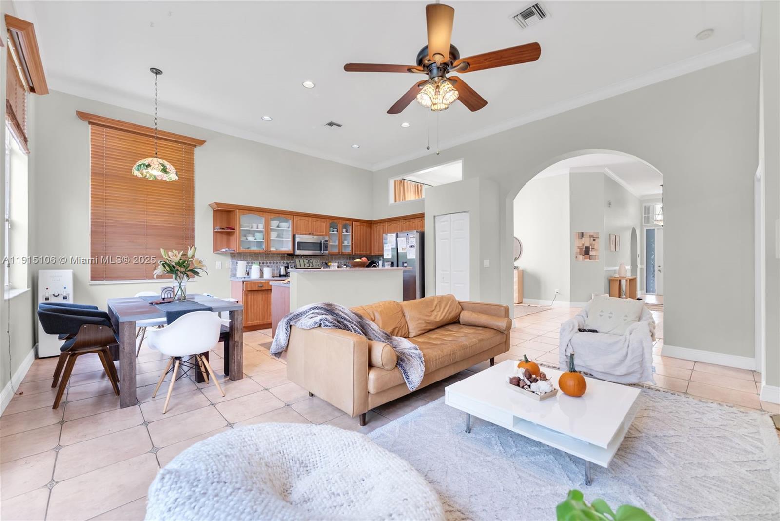 CYPRESS CAY - Residential Lease