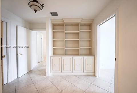 THE EMERALDBAY @ KEY COLO - Residential