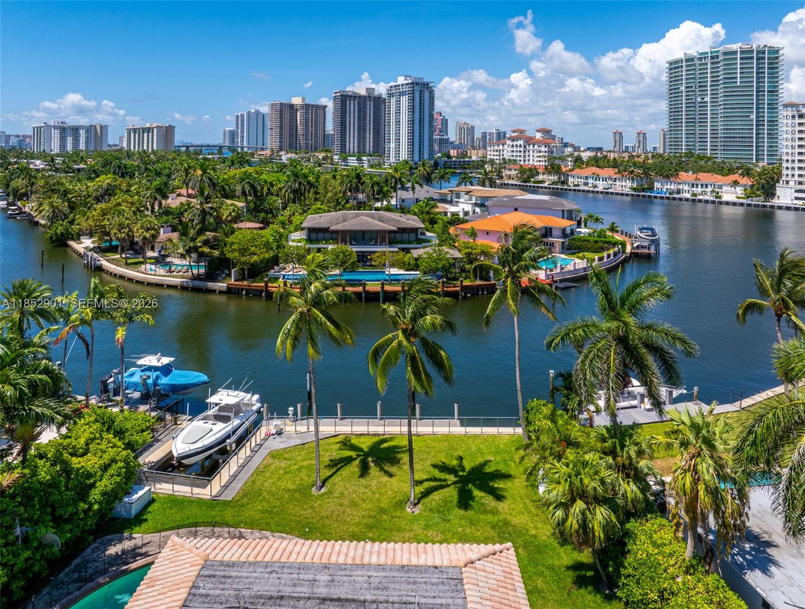 GOLDEN BEACH SEC D - Residential