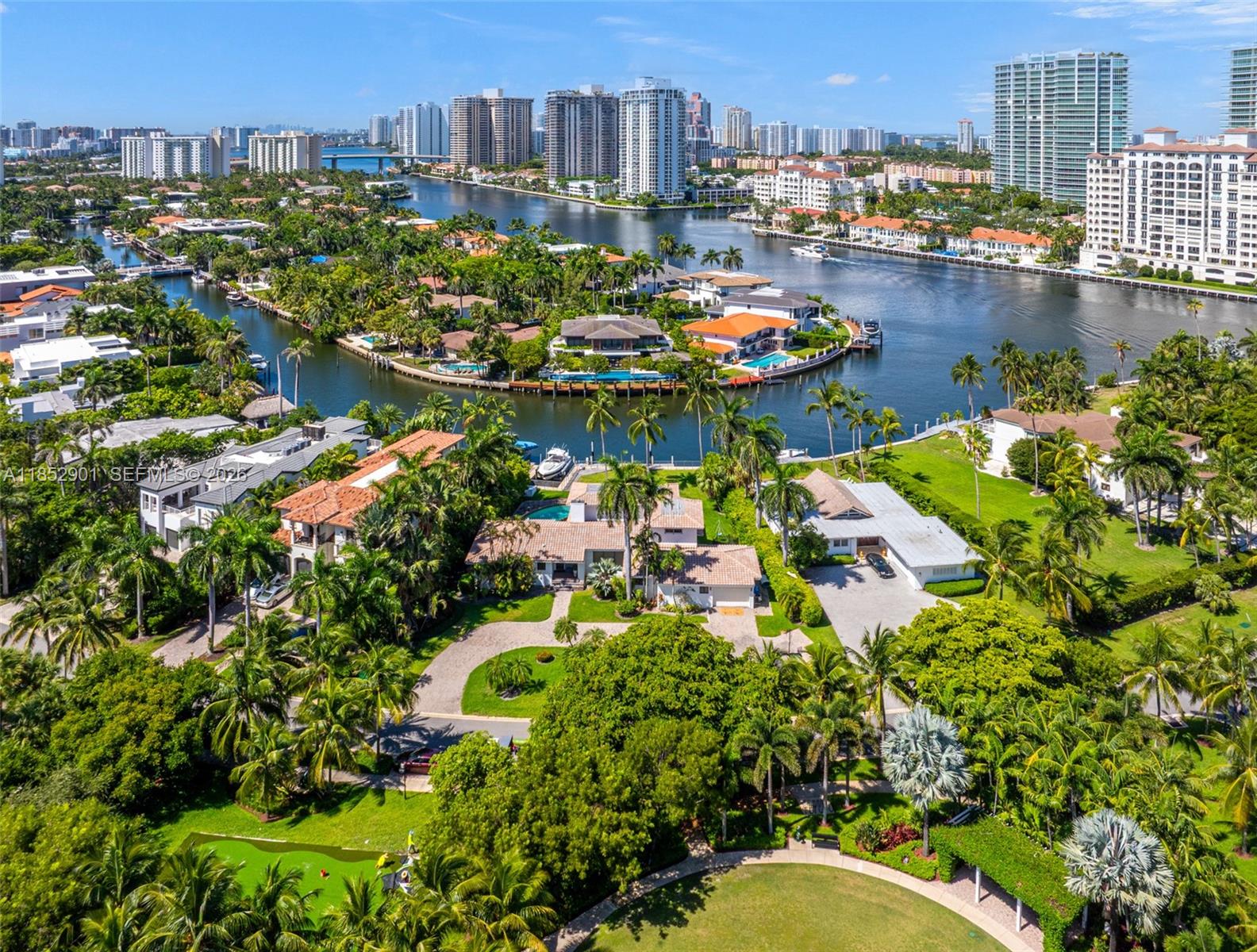 GOLDEN BEACH SEC D - Residential