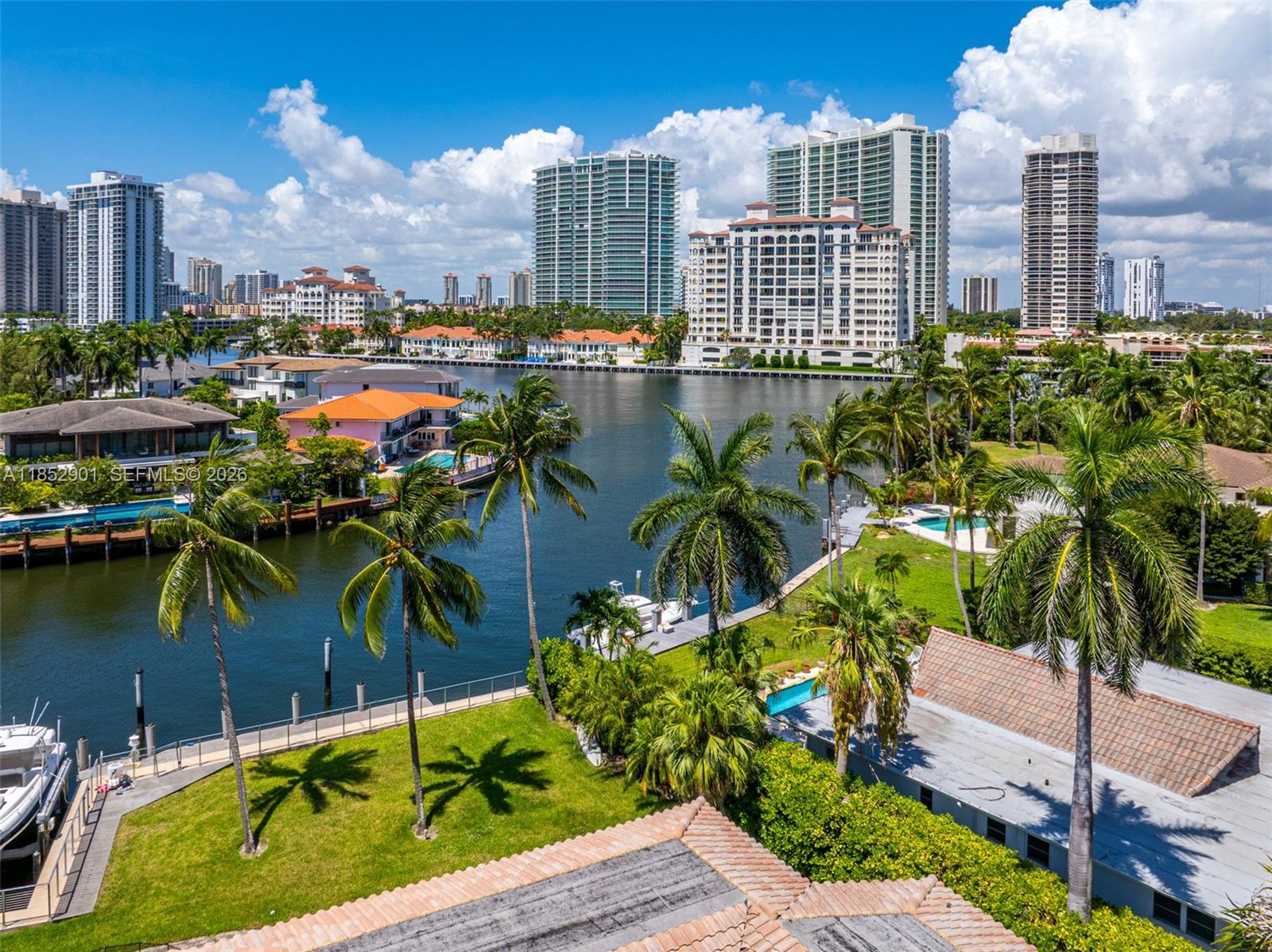 GOLDEN BEACH SEC D - Residential