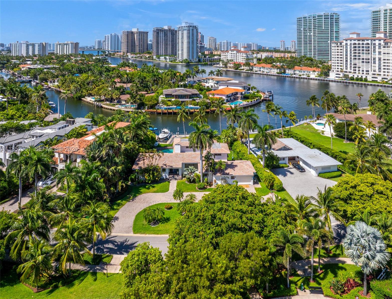 GOLDEN BEACH SEC D - Residential