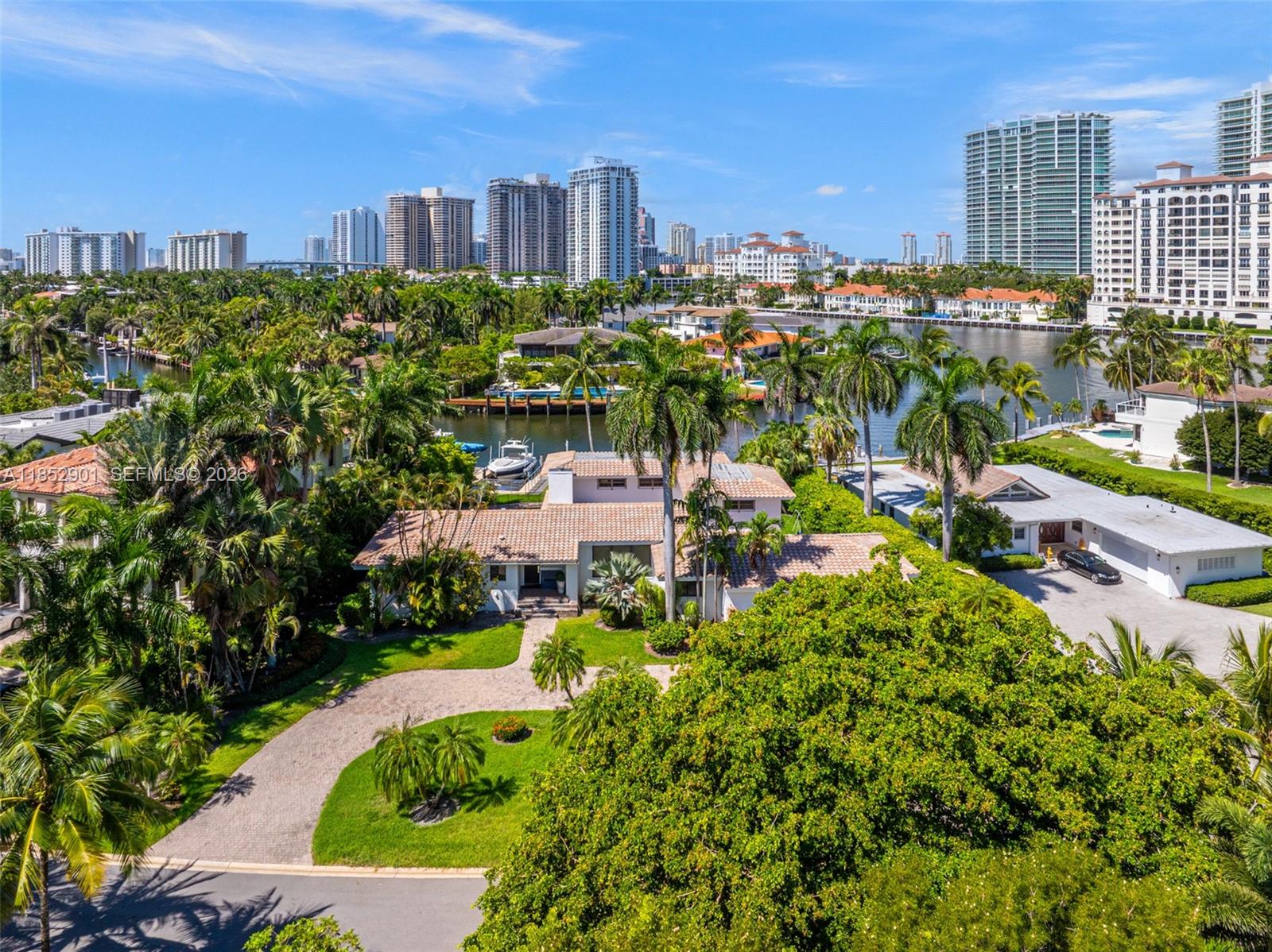 GOLDEN BEACH SEC D - Residential