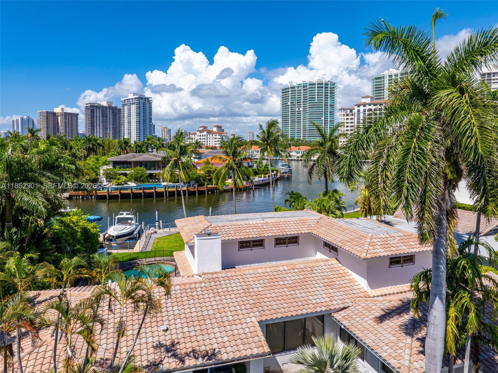 GOLDEN BEACH SEC D - Residential