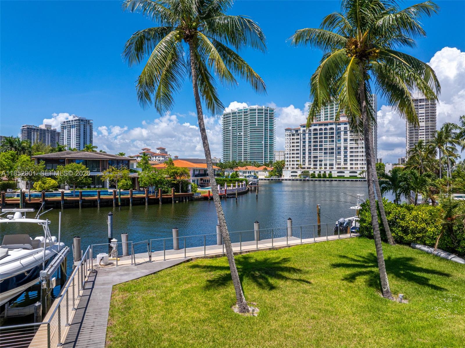 GOLDEN BEACH SEC D - Residential