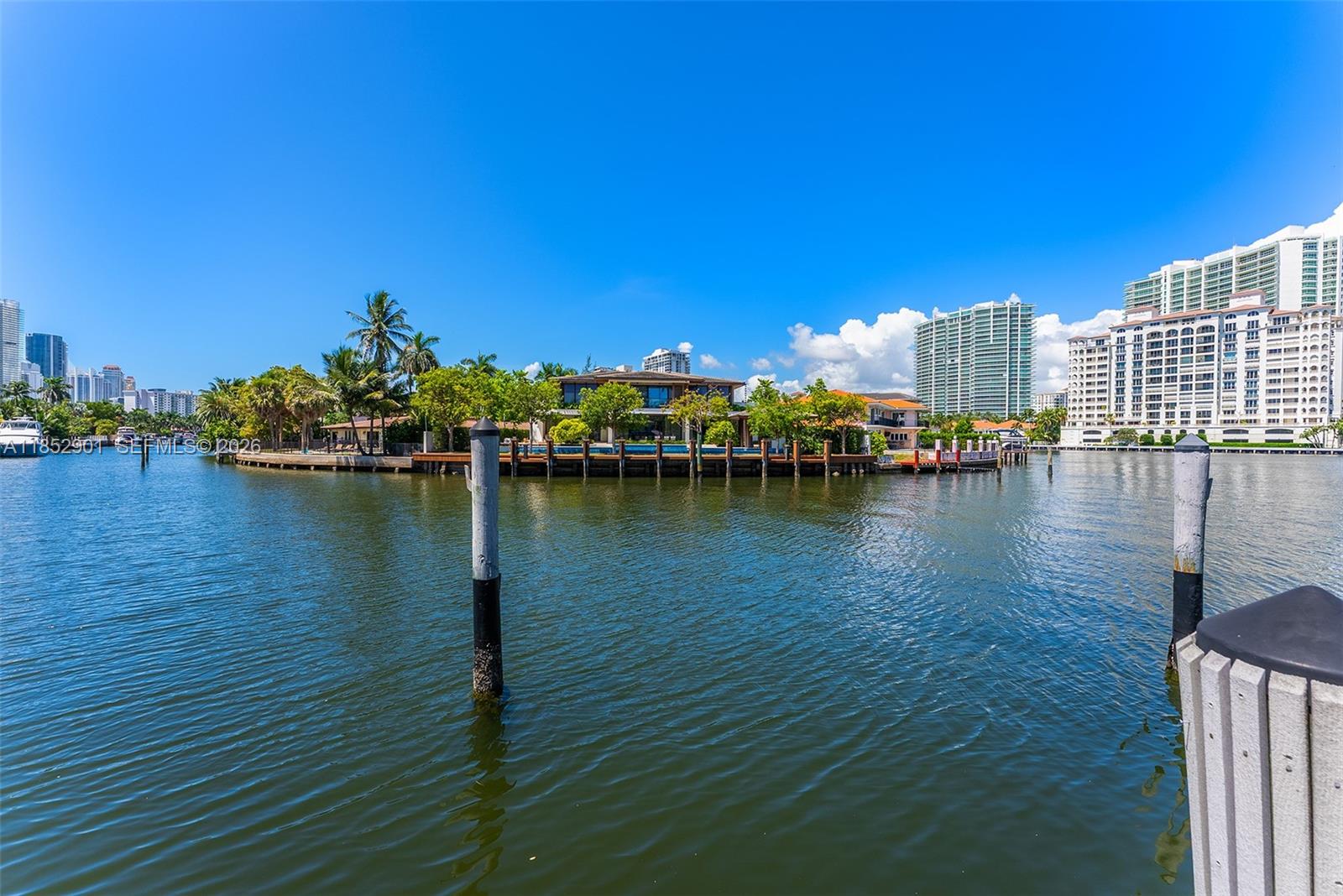 GOLDEN BEACH SEC D - Residential