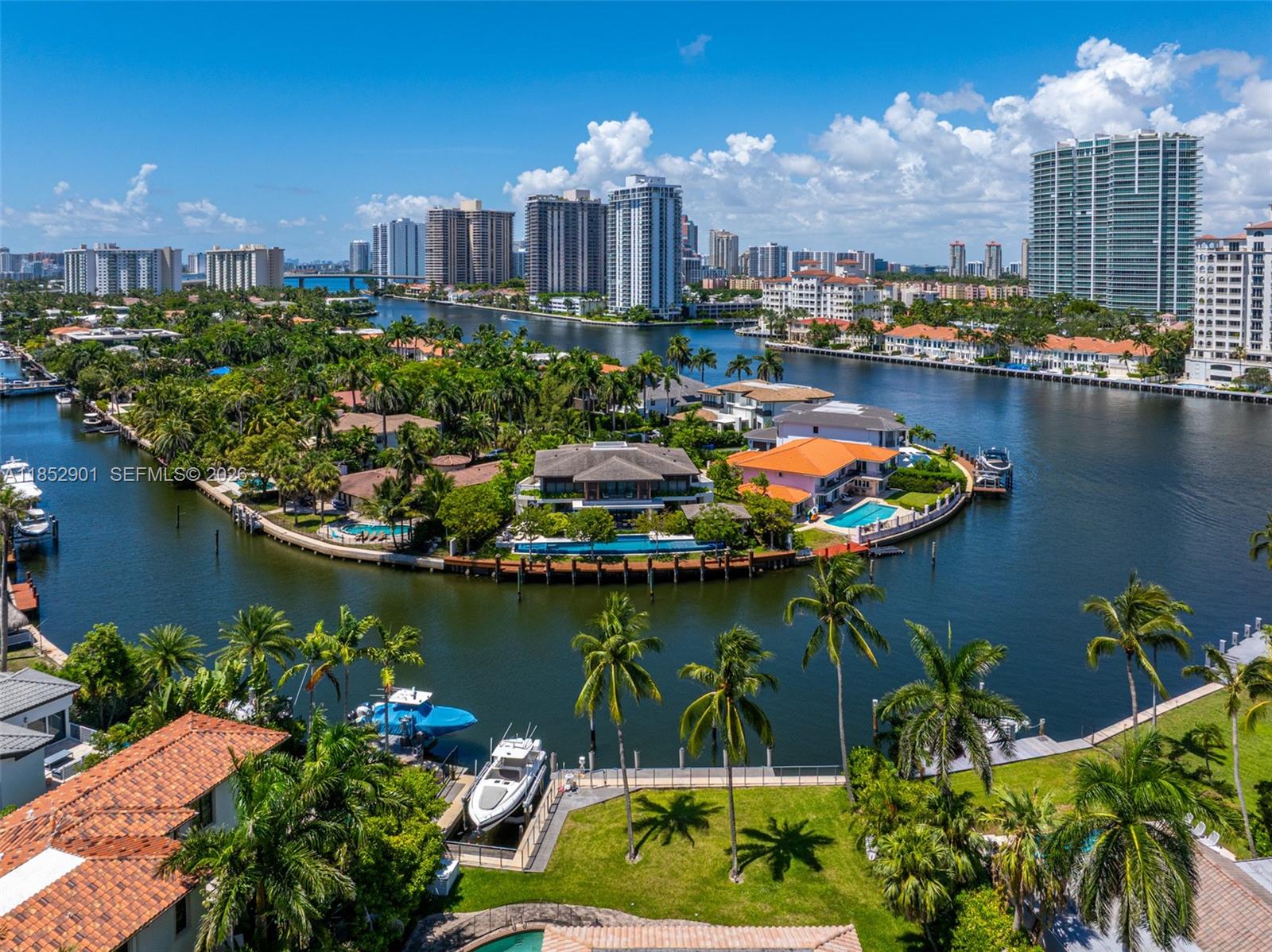 GOLDEN BEACH SEC D - Residential