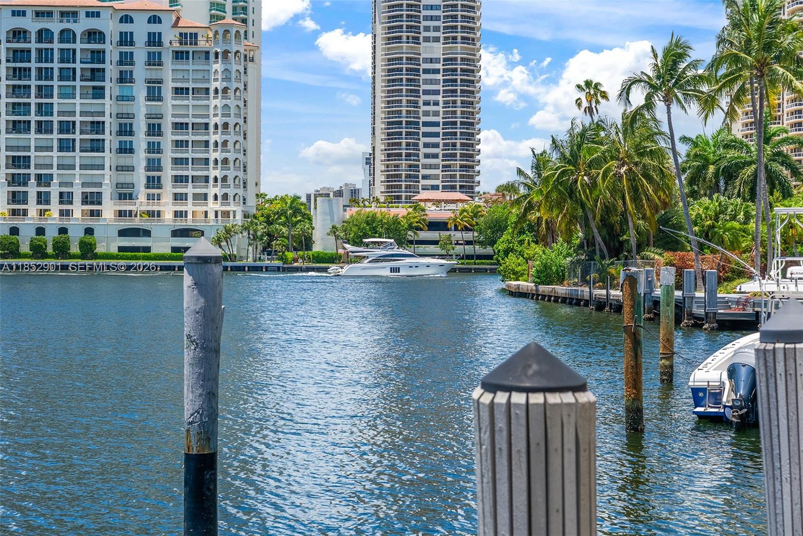 GOLDEN BEACH SEC D - Residential