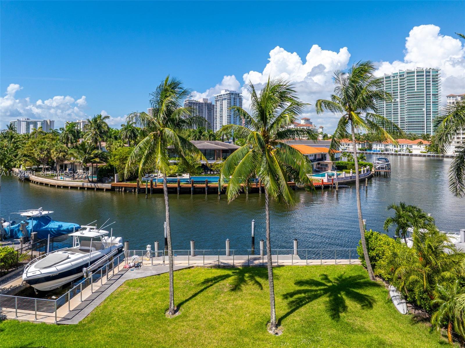 GOLDEN BEACH SEC D - Residential