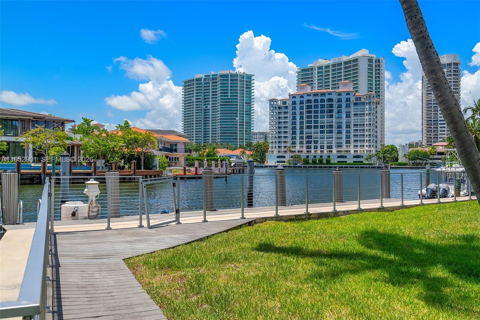 GOLDEN BEACH SEC D - Residential