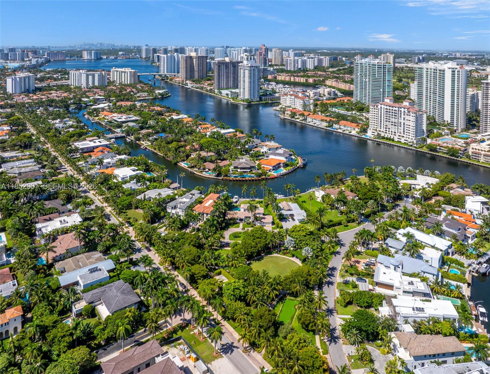 GOLDEN BEACH SEC D - Residential