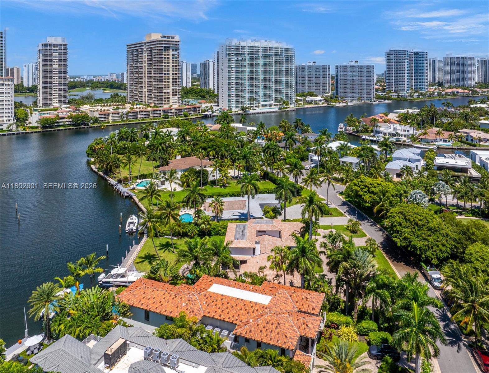 GOLDEN BEACH SEC D - Residential