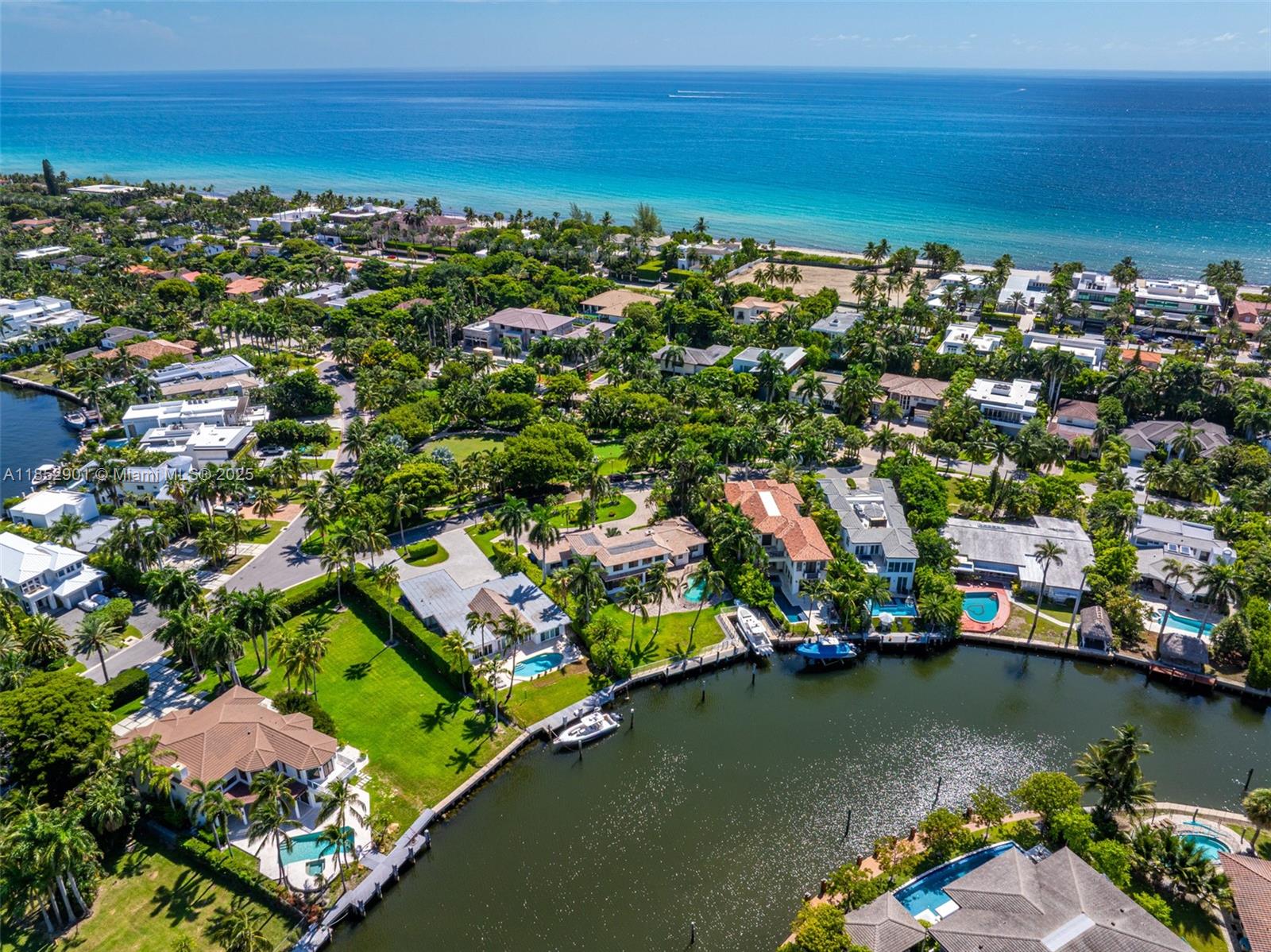 GOLDEN BEACH SEC D - Residential
