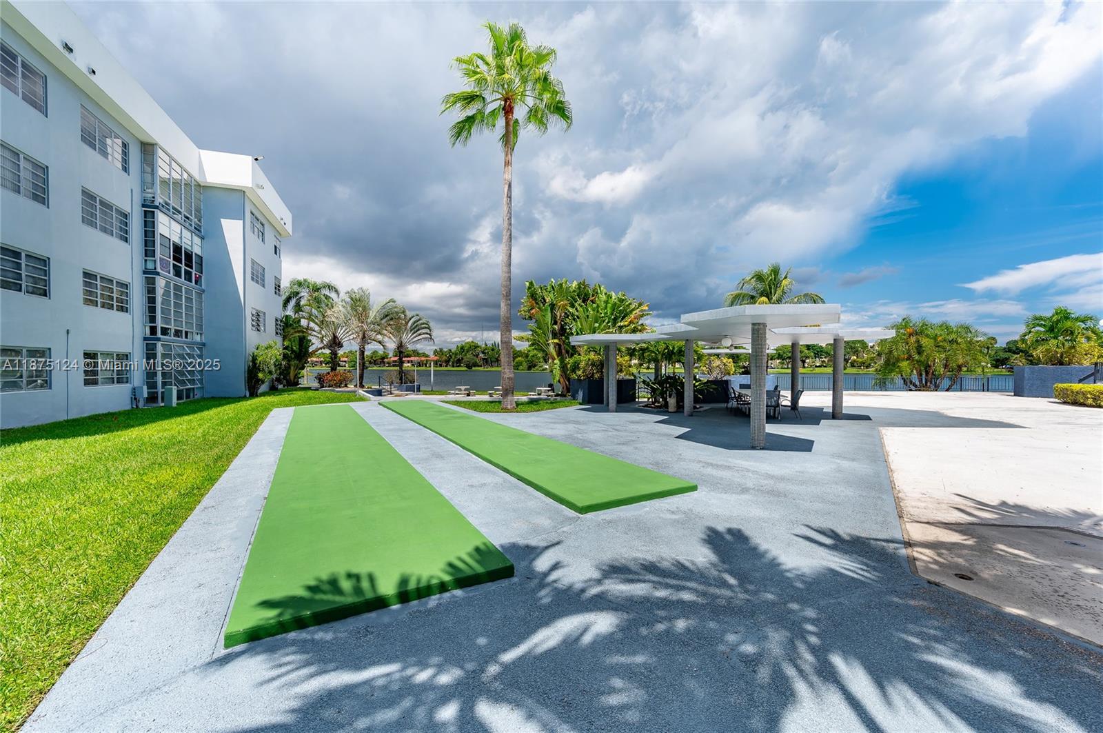 AZURE LAKE CONDO - Residential