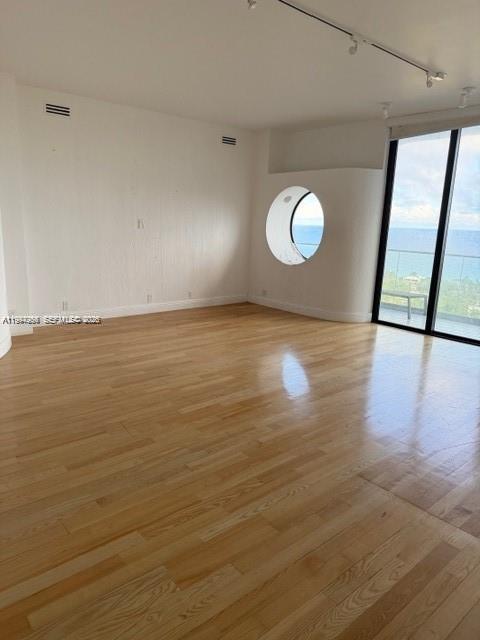 TURNBERRY ISLE CONDO - Residential