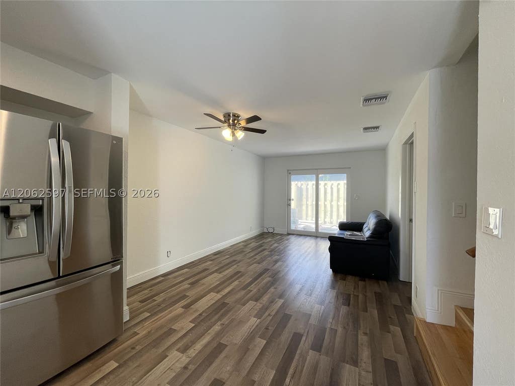 Photo of 1959 SE 3rd St #C, Deerfield Beach, FL 33441 (MLS # A12062597)