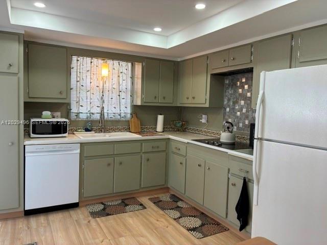 180 NE 12th Ave 11B