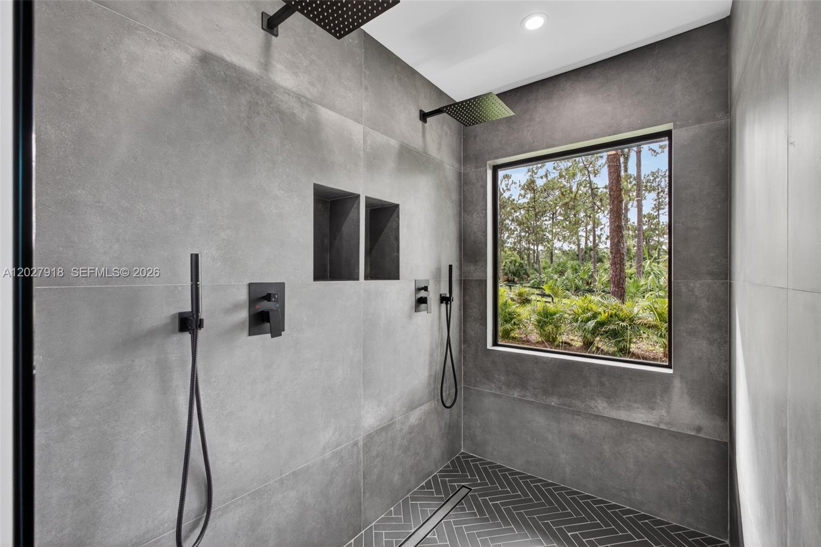 CALOOSA - Residential