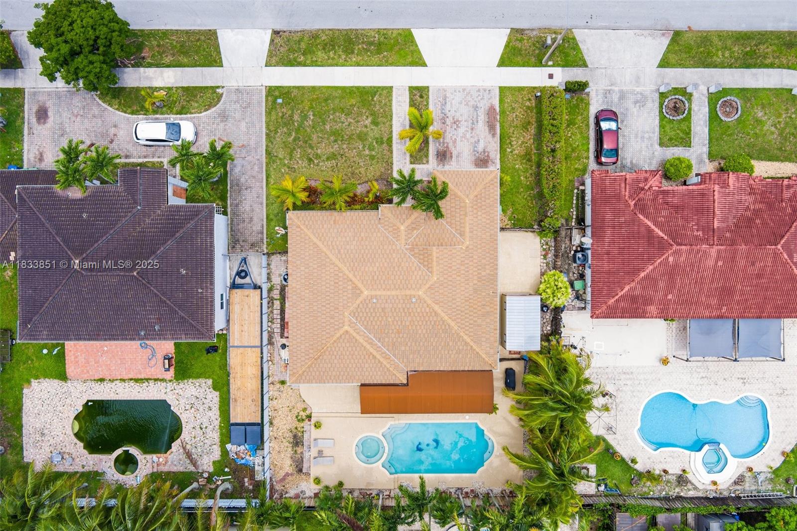 15218 SW 181st Ter, Miami, FL, 33187/$710,000 4 15218 SW 181st Ter