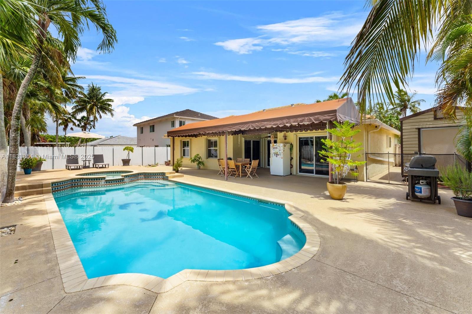 15218 SW 181st Ter, Miami, FL, 33187/$710,000 1 15218 SW 181st Ter