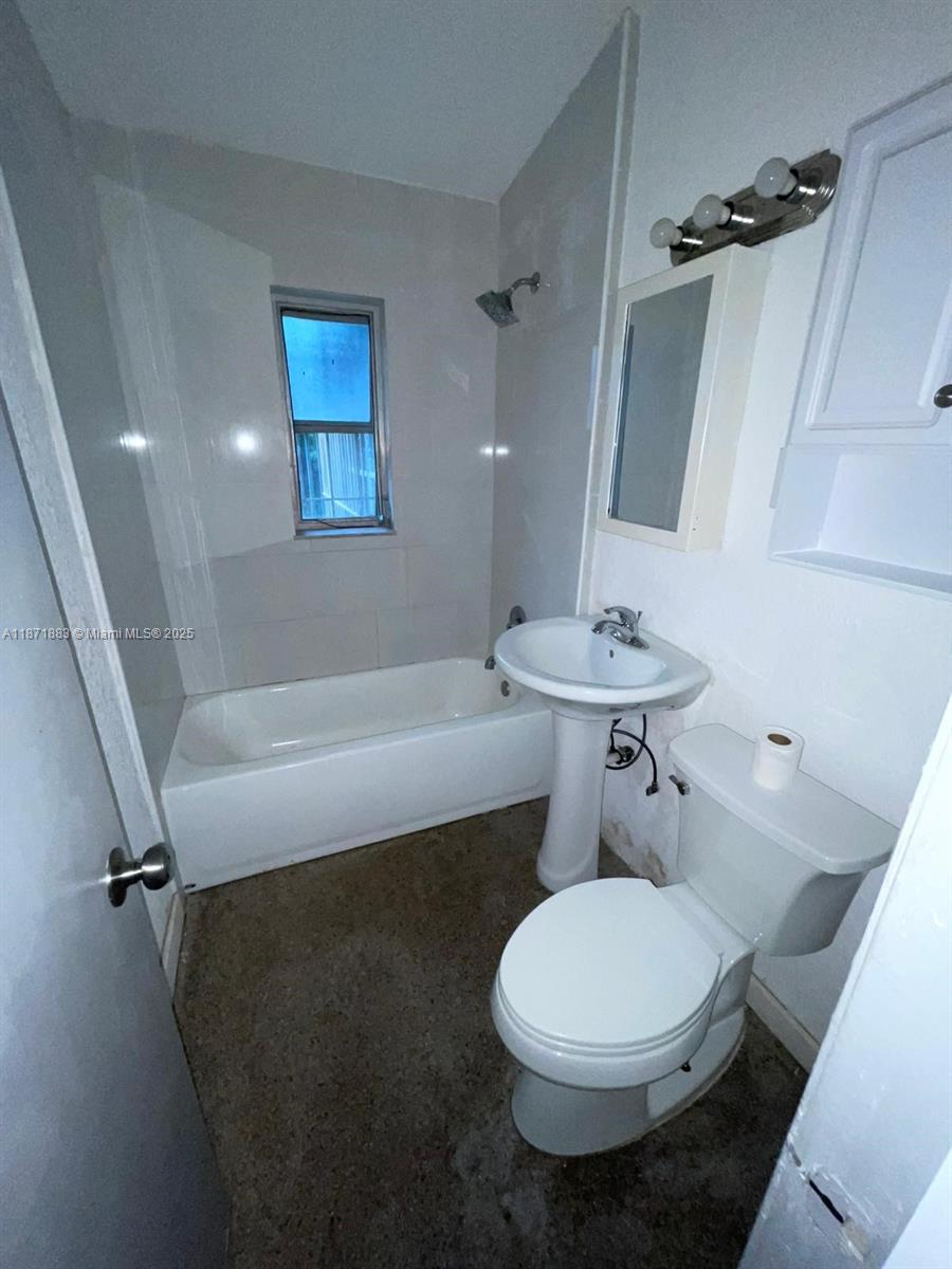 LAUDERDALE MANORS AMD PLA - Residential