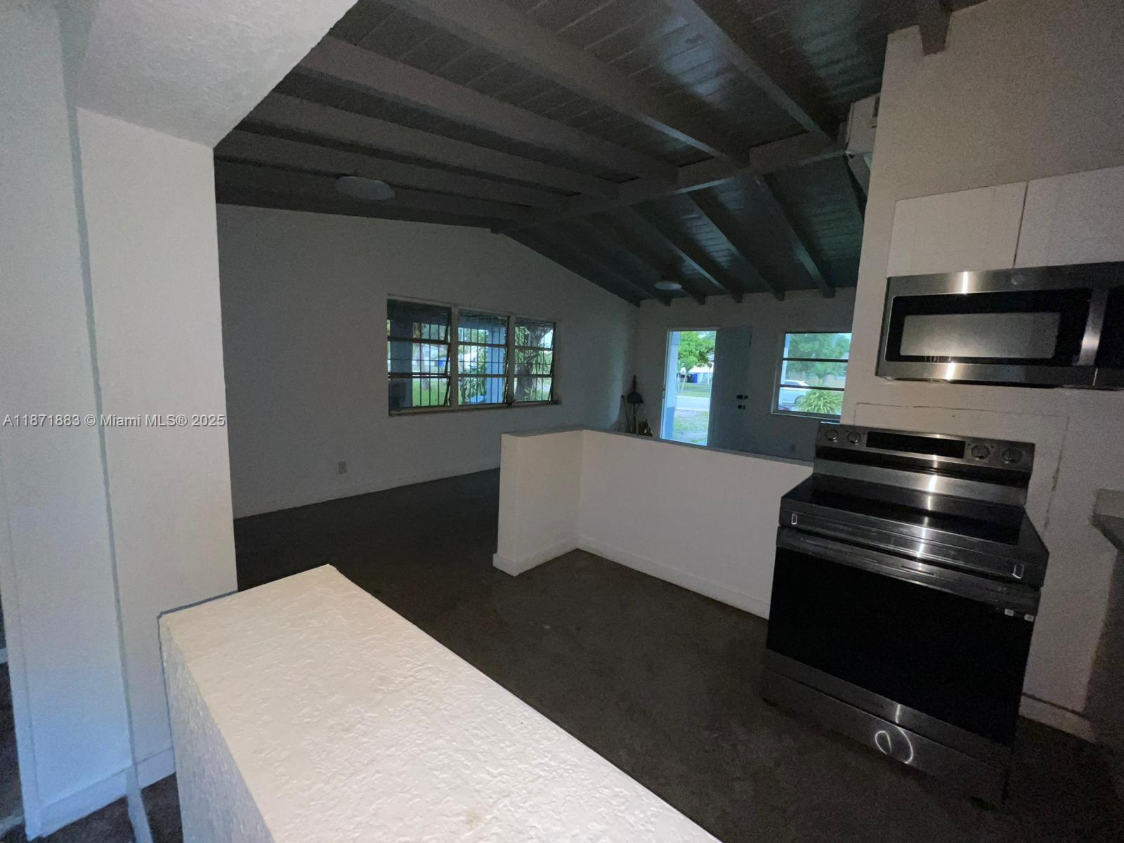 LAUDERDALE MANORS AMD PLA - Residential