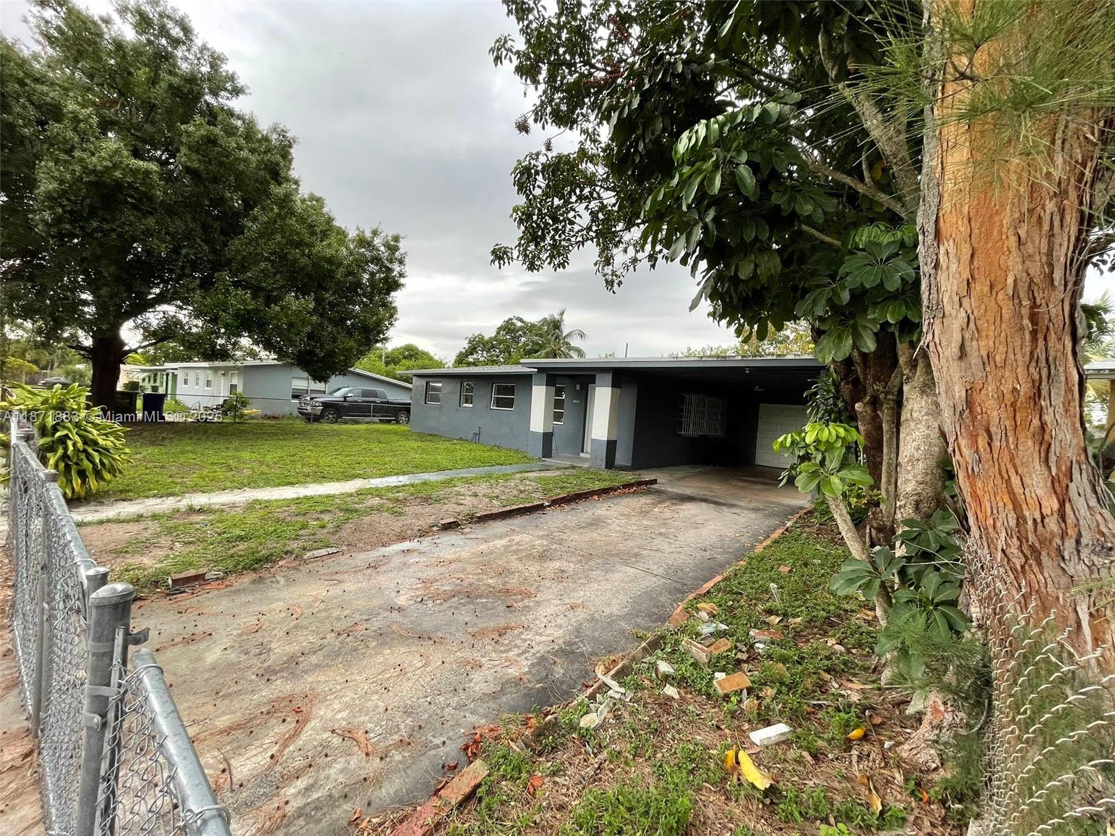 LAUDERDALE MANORS AMD PLA - Residential