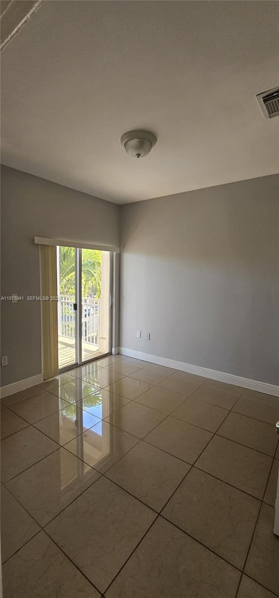 EMILIOS PLACE AT OASIS - Residential