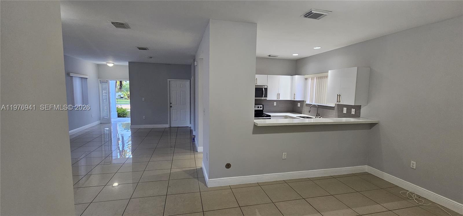 EMILIOS PLACE AT OASIS - Residential