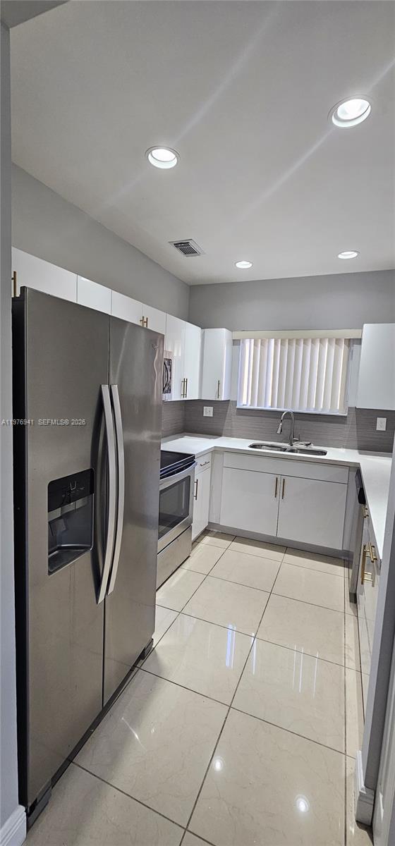 EMILIOS PLACE AT OASIS - Residential