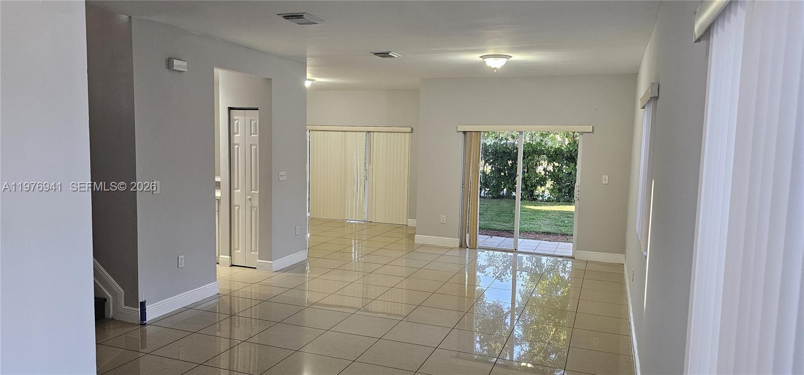 EMILIOS PLACE AT OASIS - Residential