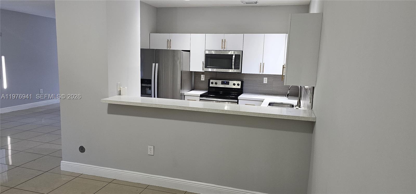 EMILIOS PLACE AT OASIS - Residential