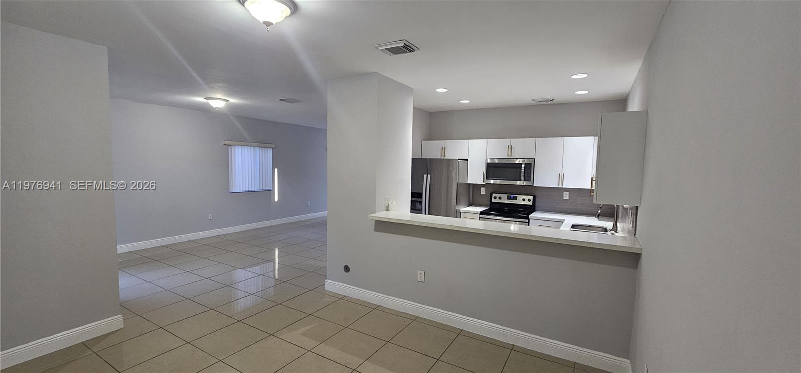 EMILIOS PLACE AT OASIS - Residential