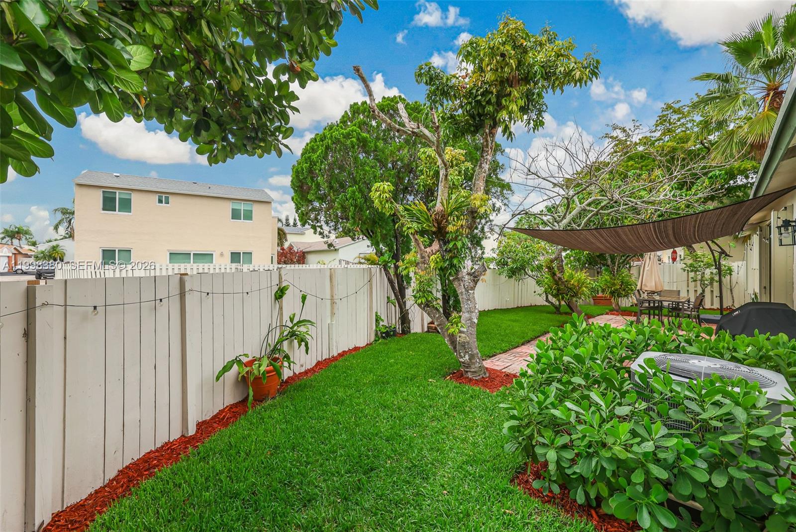 F SHENANDOAH - Residential