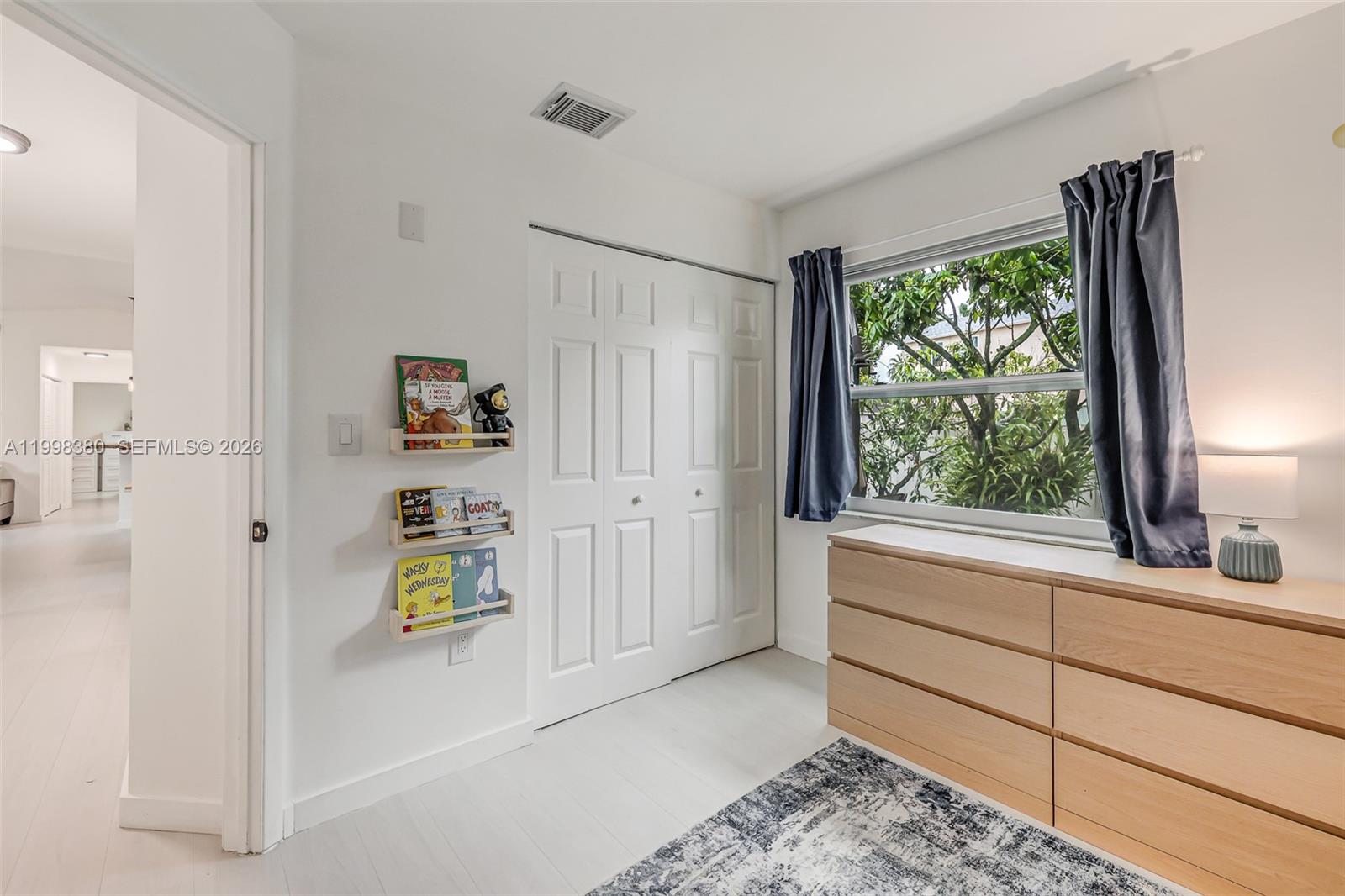 F SHENANDOAH - Residential