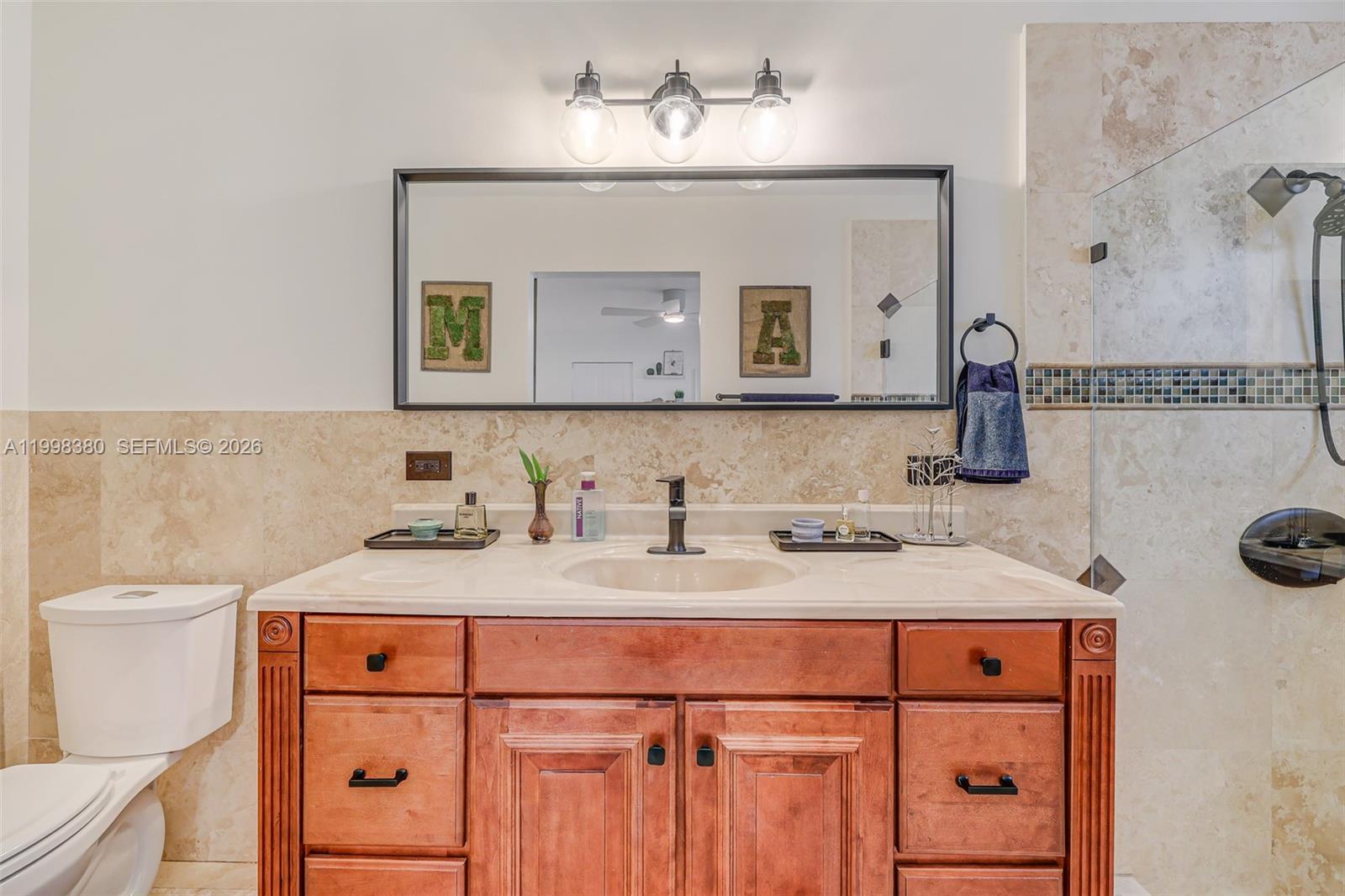 F SHENANDOAH - Residential