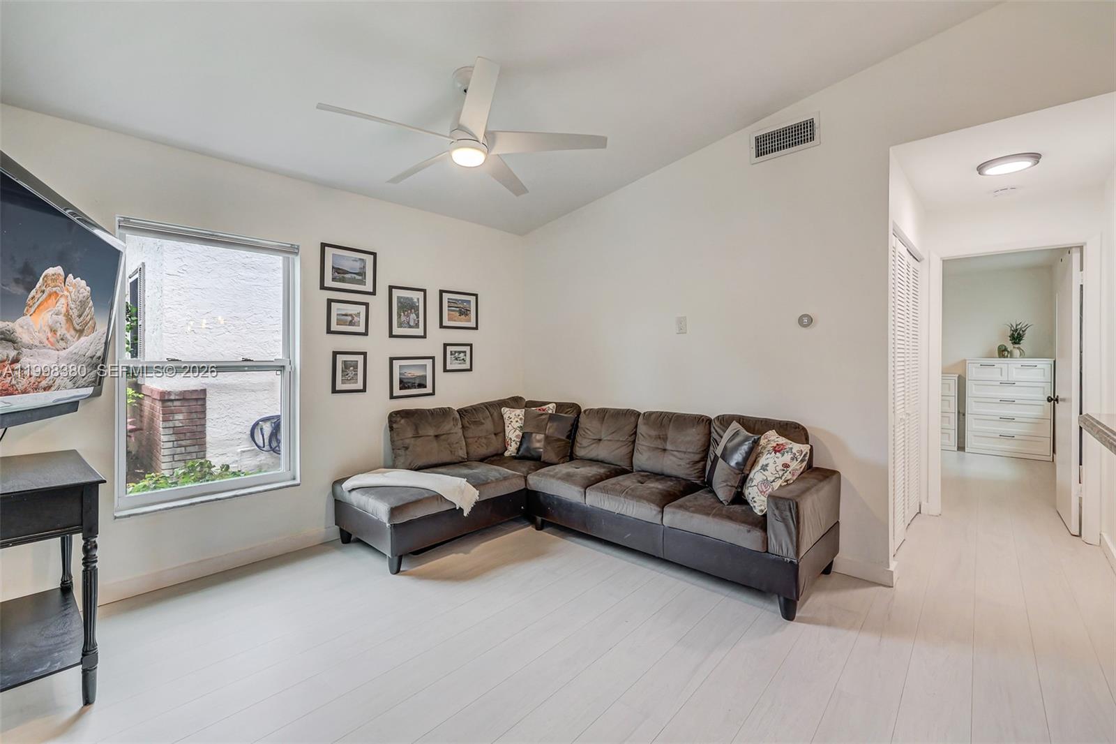 F SHENANDOAH - Residential